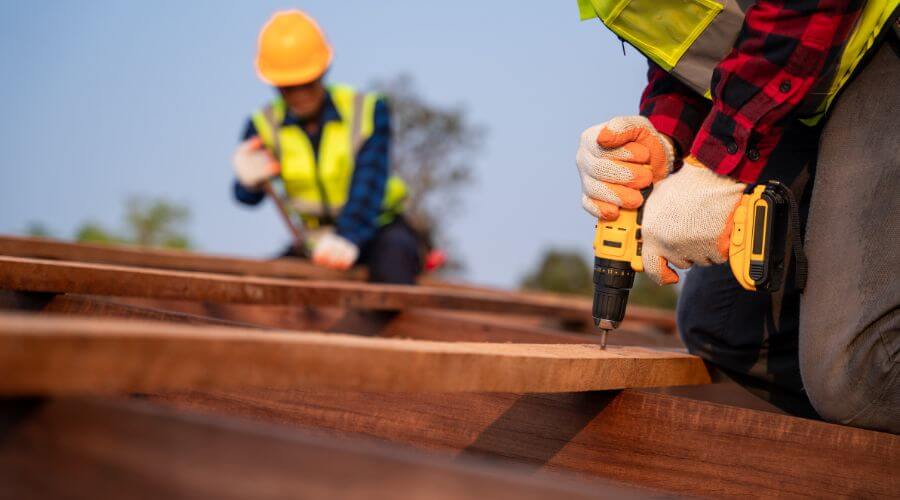 Expert Emergency Roof Repairs services in Meridale, NY
